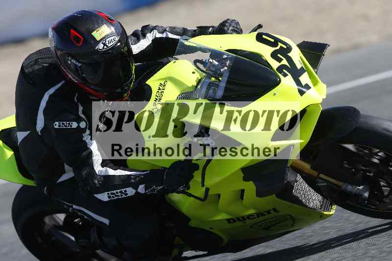 /Archiv-2024/02 29.01.-02.02.2024 Moto Center Thun Jerez/Gruppe gruen-green/229